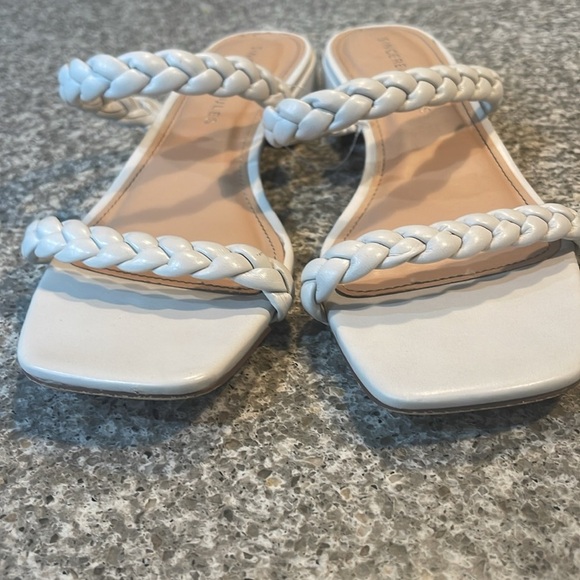 Sincerly Jules Women's White Braided Sandals - Picture 4 of 6